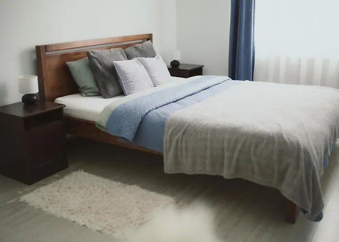 Cozy Seaside Apartment